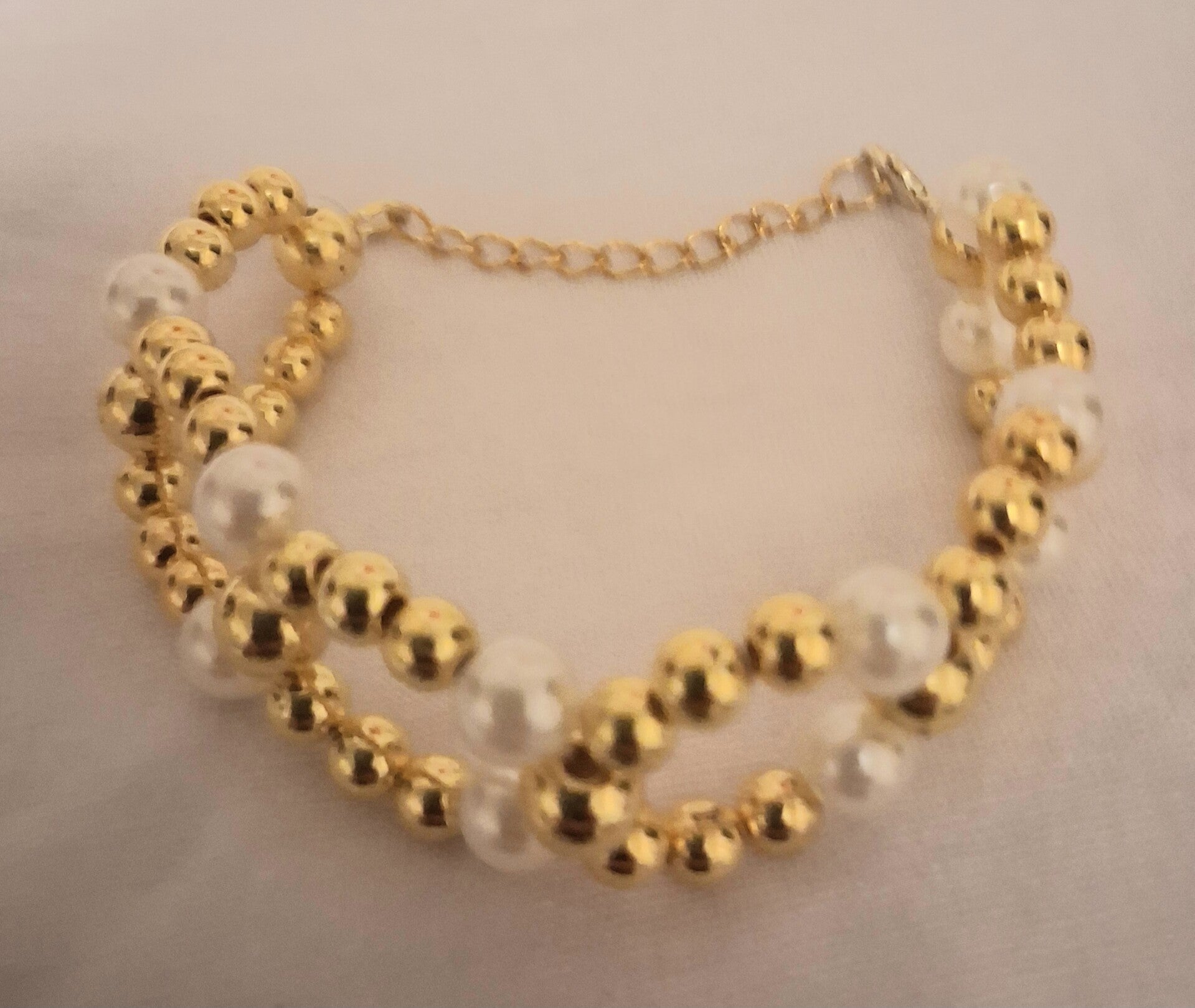 Gold and pearl bracelet