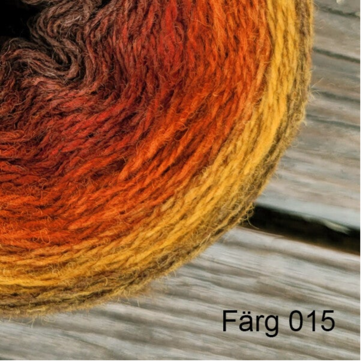 015 - Ullgarn 8/2, rostbruna färgtoner