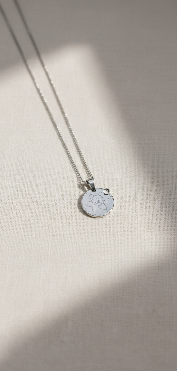 Birthflower ketting zilverkleur March/Narcis (Daffodil)