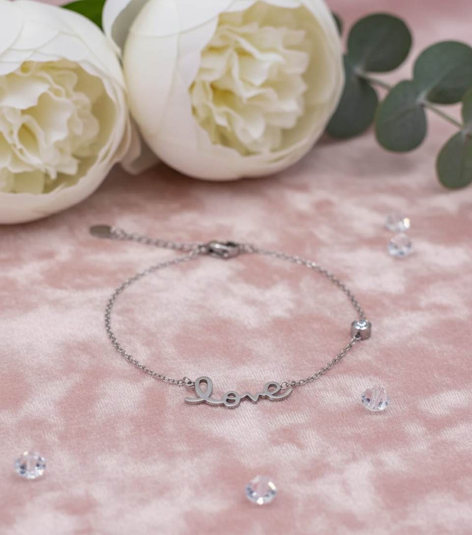 Armband stainless steel zilverkleur 'Love'