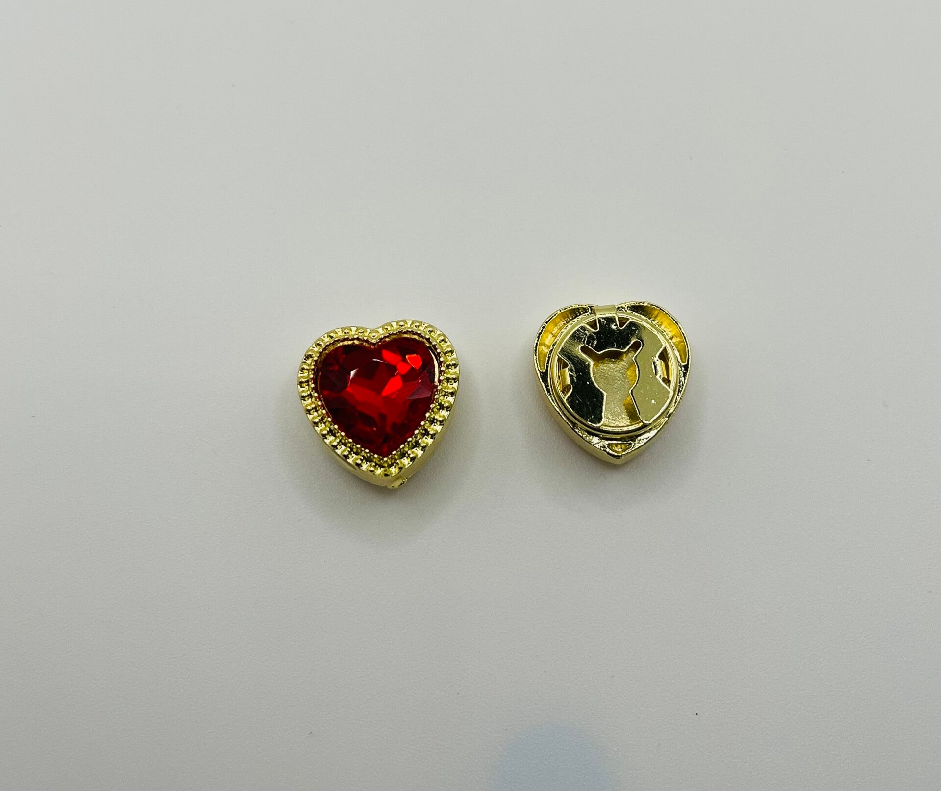 Button cover ‘Heart red’