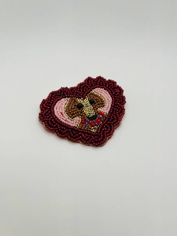 Broche ‘Dog & Beads’