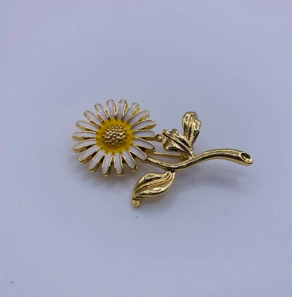 Broche Flower white