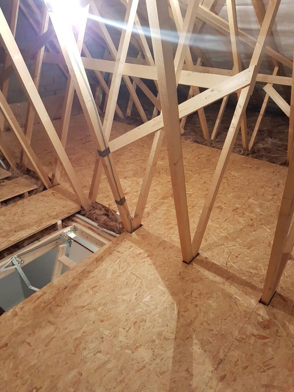 18mm OSB flooring raised 100mm ( per sq m )