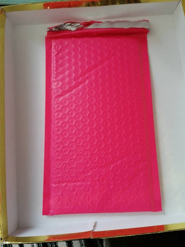 roze bubbelenvelop