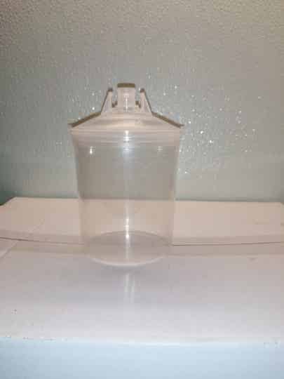 Disposable paint cups 600cc.