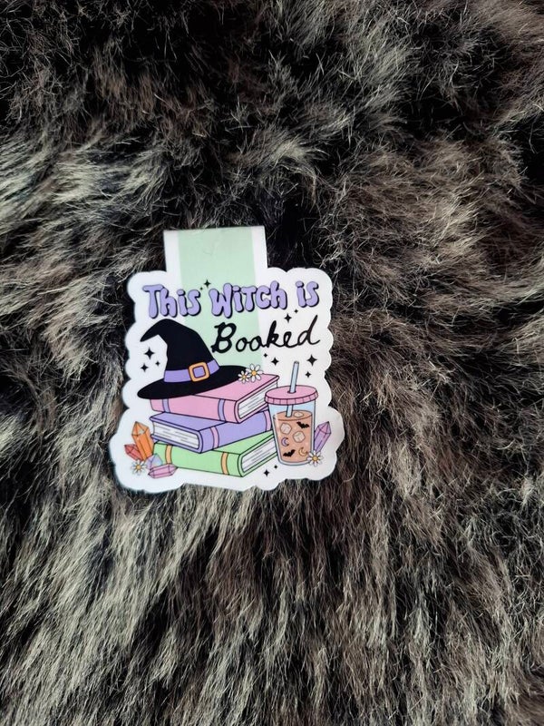 This Witch Is Booked  Magnetische Boekenlegger