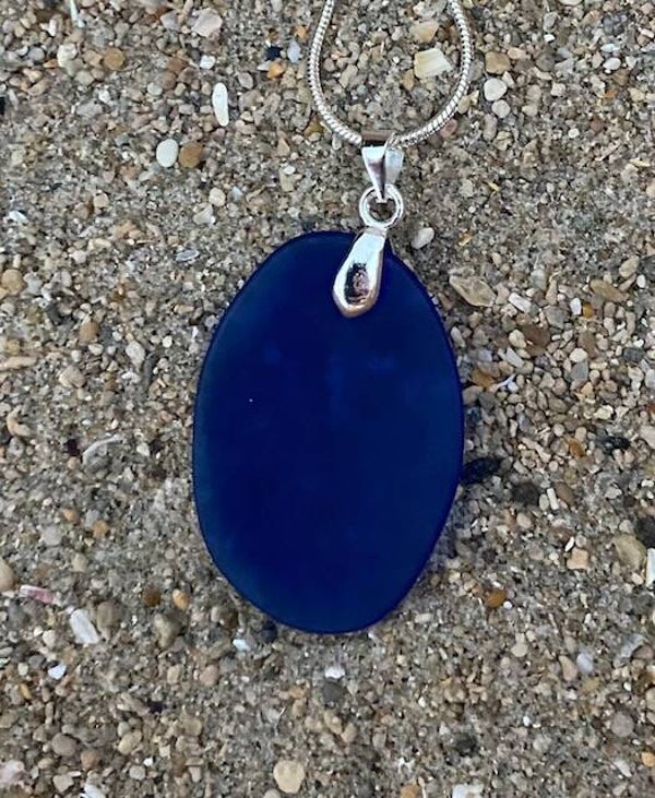 Zilveren ketting met blauw zeeglas (37)