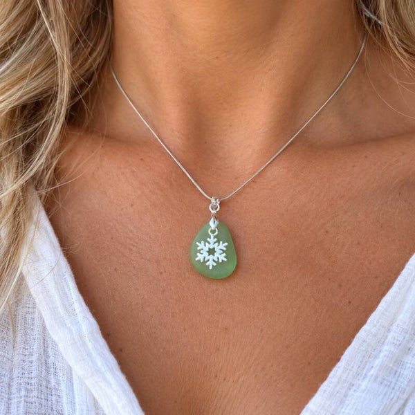 KERST Zilveren ketting met groen zeeglas en zilveren kerstboomhanger (42)