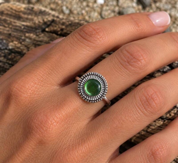 Zilveren ring met groen zeeglas (73)