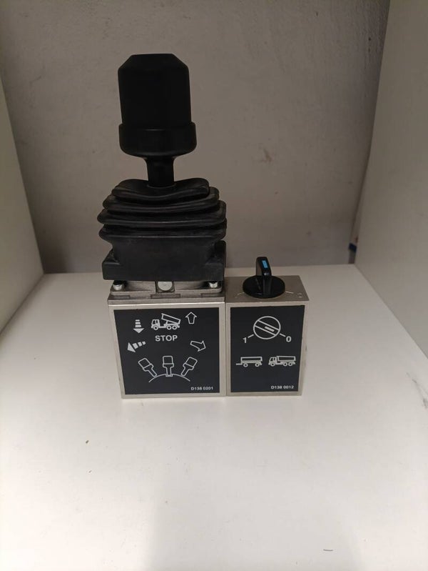 Joystick pneumatyczny