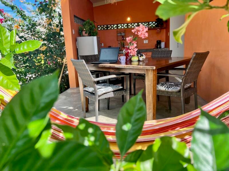 De Octopus Tropical Oasis Eco retreat Curaçao Veranda appartement Chuchubi