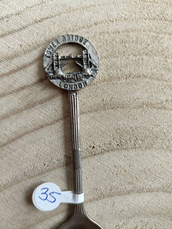 35. London "Tower bridge"