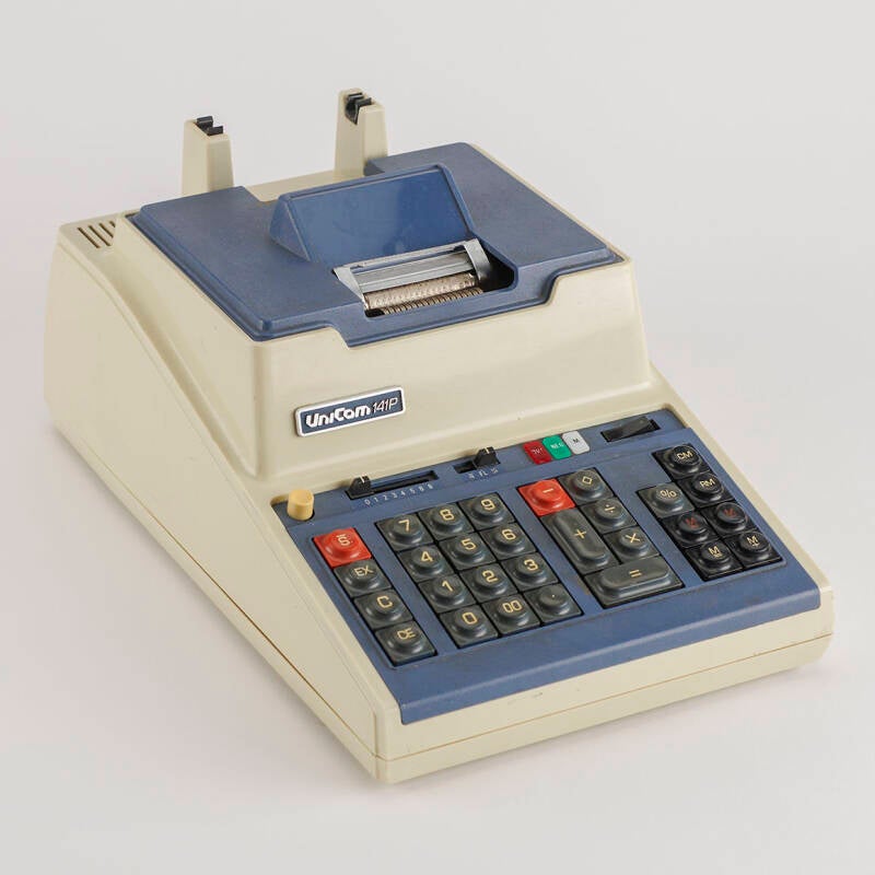 Rare UniCom 141P calculator, a groundbreaking piece of computing equipment as it used the Intel 4004, the first commercially available microprocessor by Intel