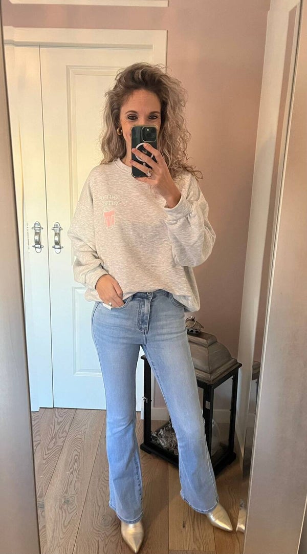 Trui out off office grijs