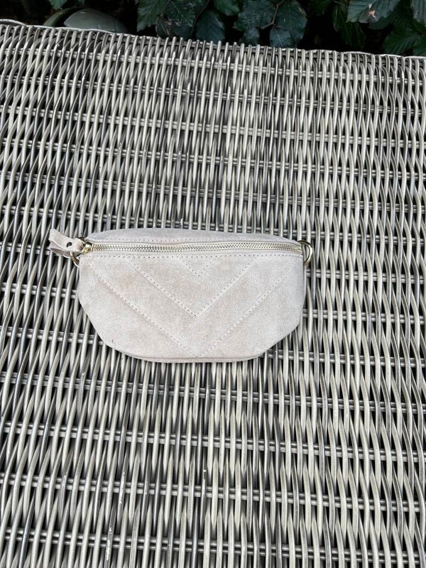 Cross body zand suède