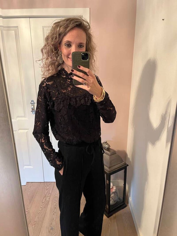 Kanten top Tyra zwart