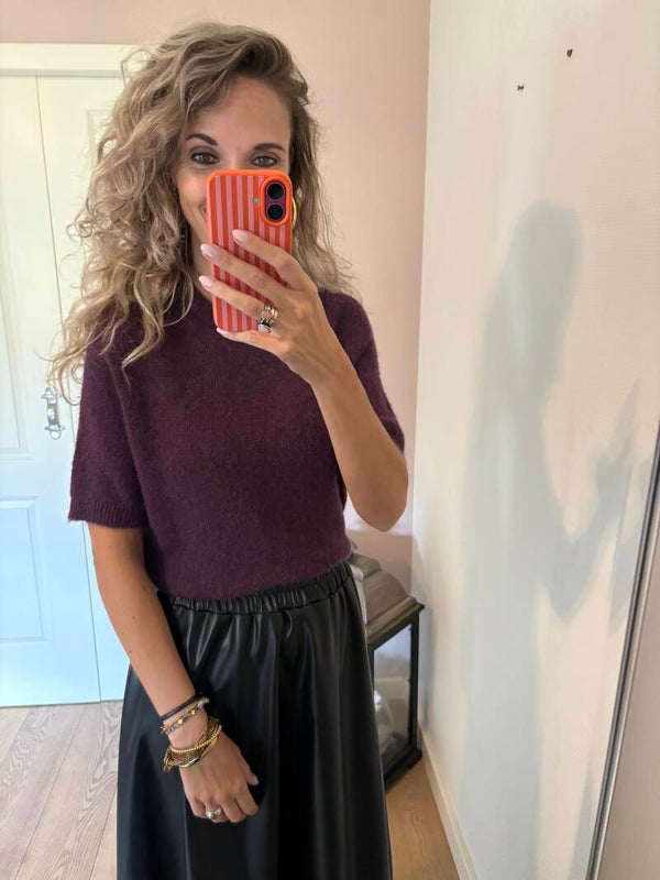 Top Sophie plum