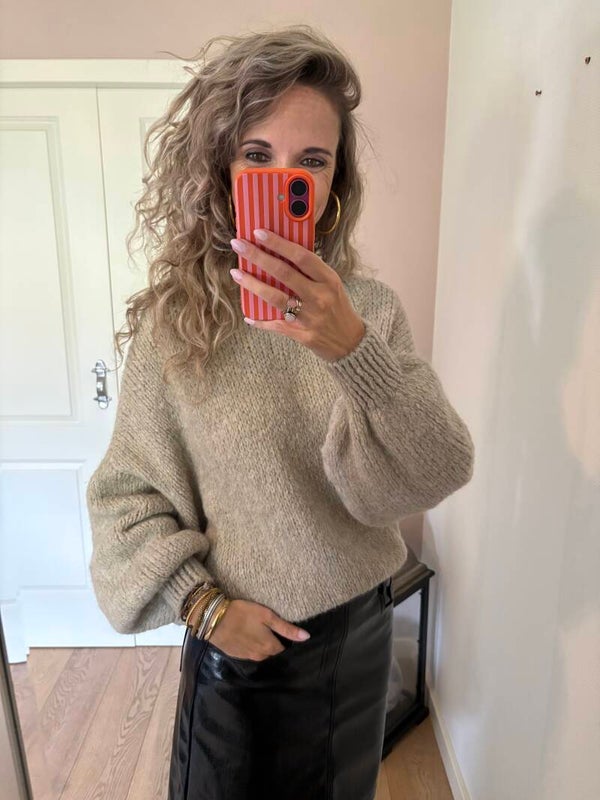 Trui beige gebreid