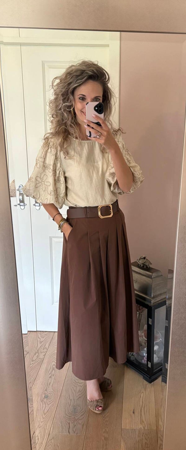Rok Brown met riem