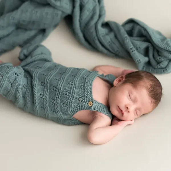 Couverture pour bébé en coton biologique ajourée