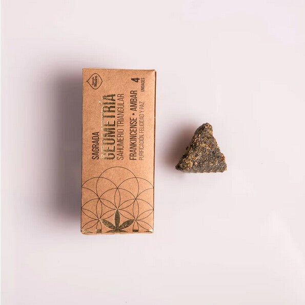 Driehoekige wierook met Amber en Olibanum.