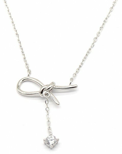 Zilveren ketting met knooppendant met zirkonia. (925S)