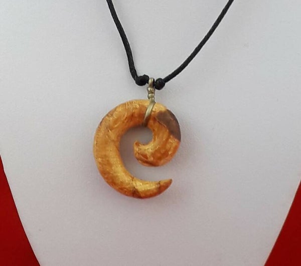 Wanchako Palo Santo ketting met Spiraal hanger.