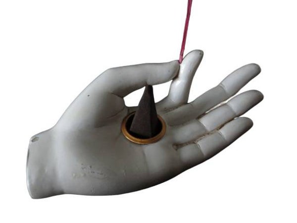 Wierookhouder  met hand. (wit)