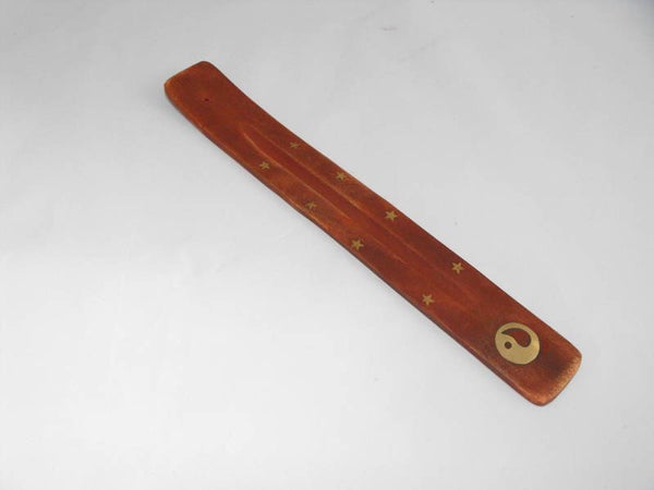 Houten wierookplankjes met messing inleg.