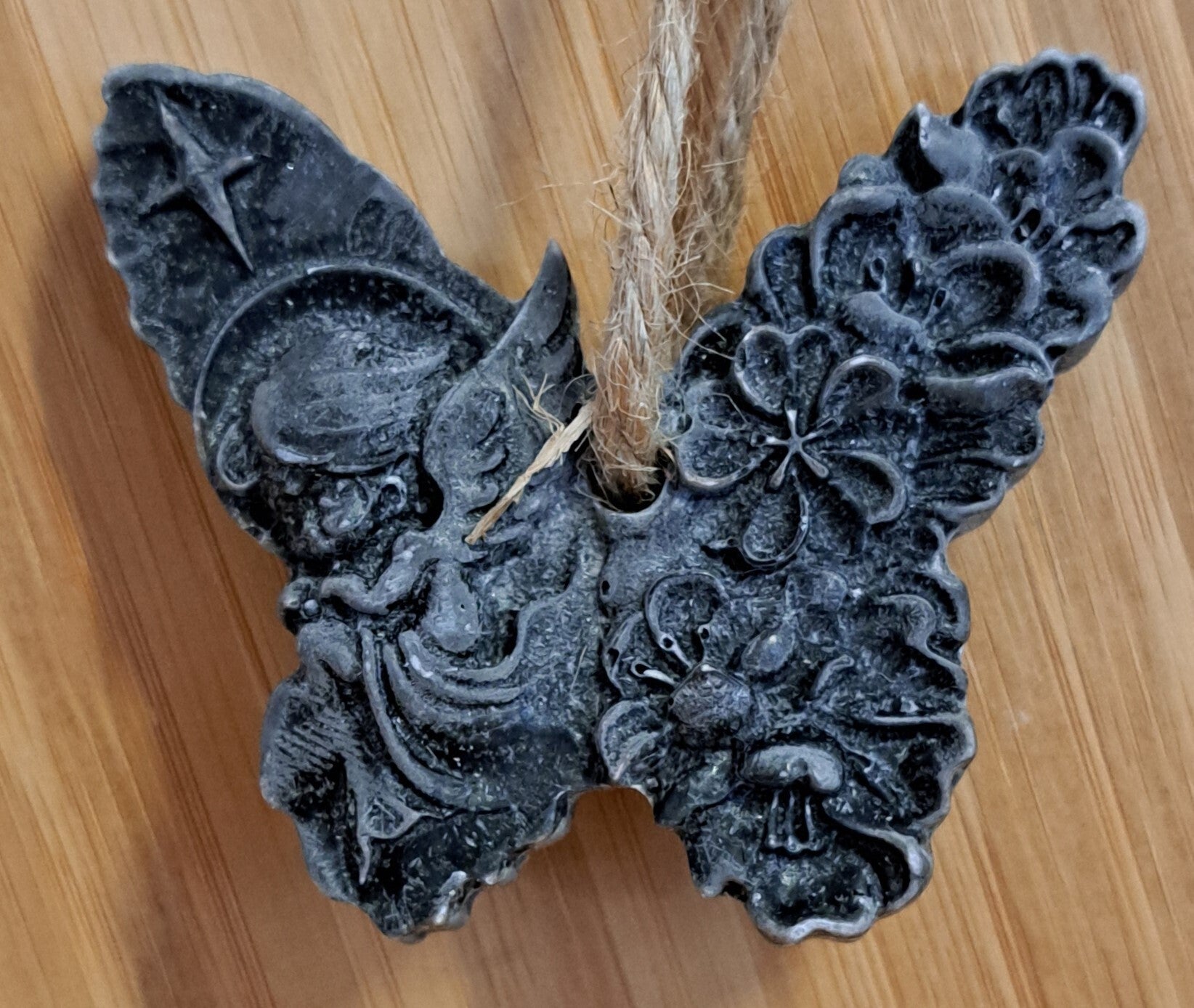 Butterfly with Angel - Cashmere.