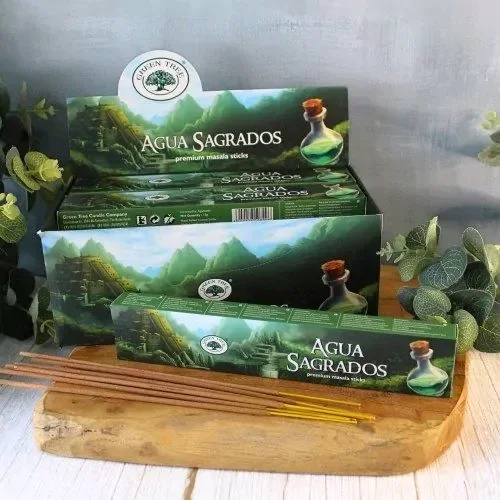 Green Tree - Aqua Sagrados.