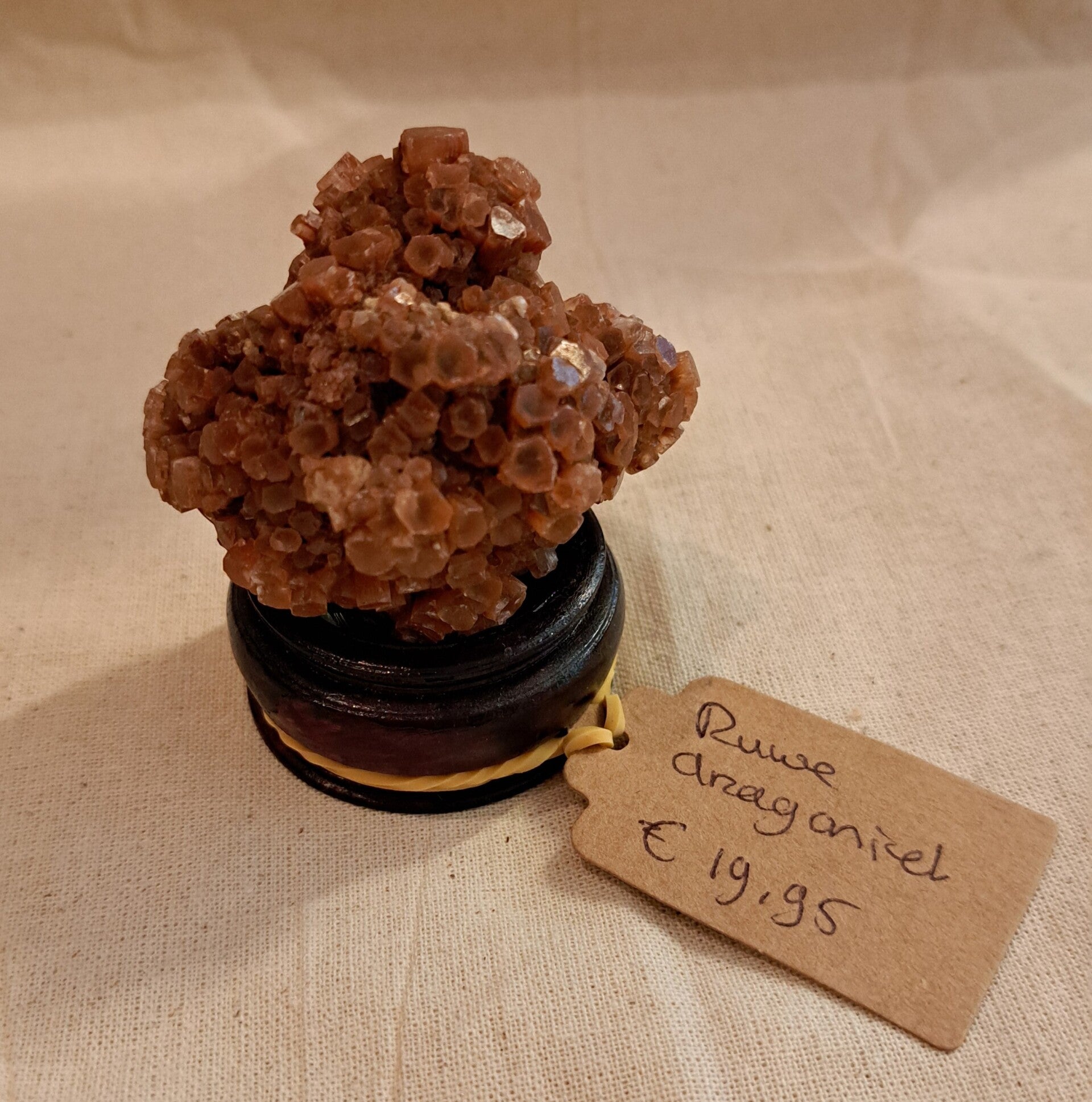 Ruwe Aragoniet Roosjes. (Gekristalliseerd)