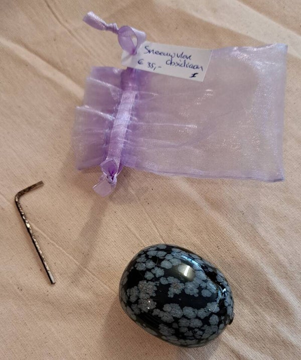 Edel gedenksteen Sneeuwvlok Obsidiaan. (1)