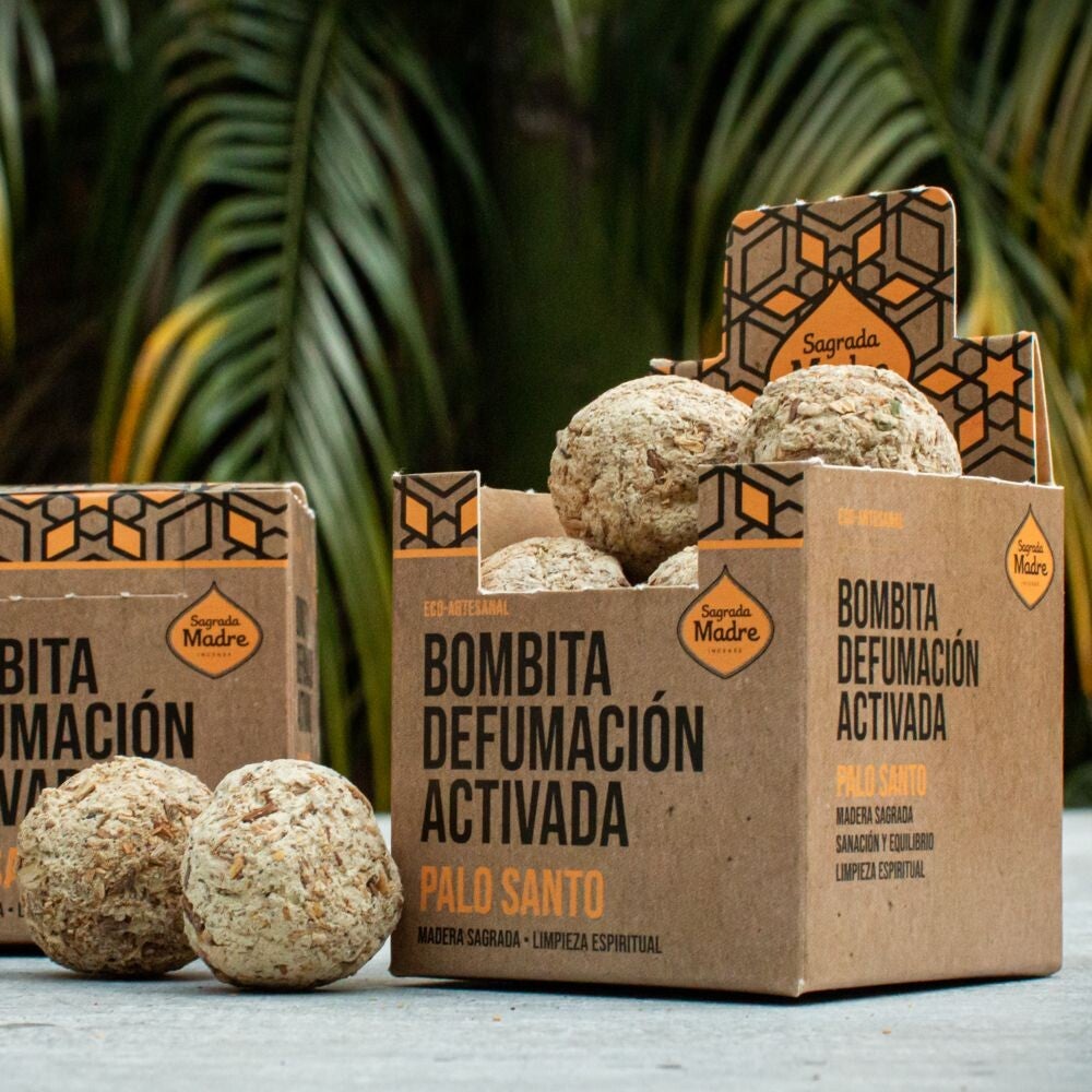 Sagrada Madre Smudge Bombs met zuivere Palo Santo.