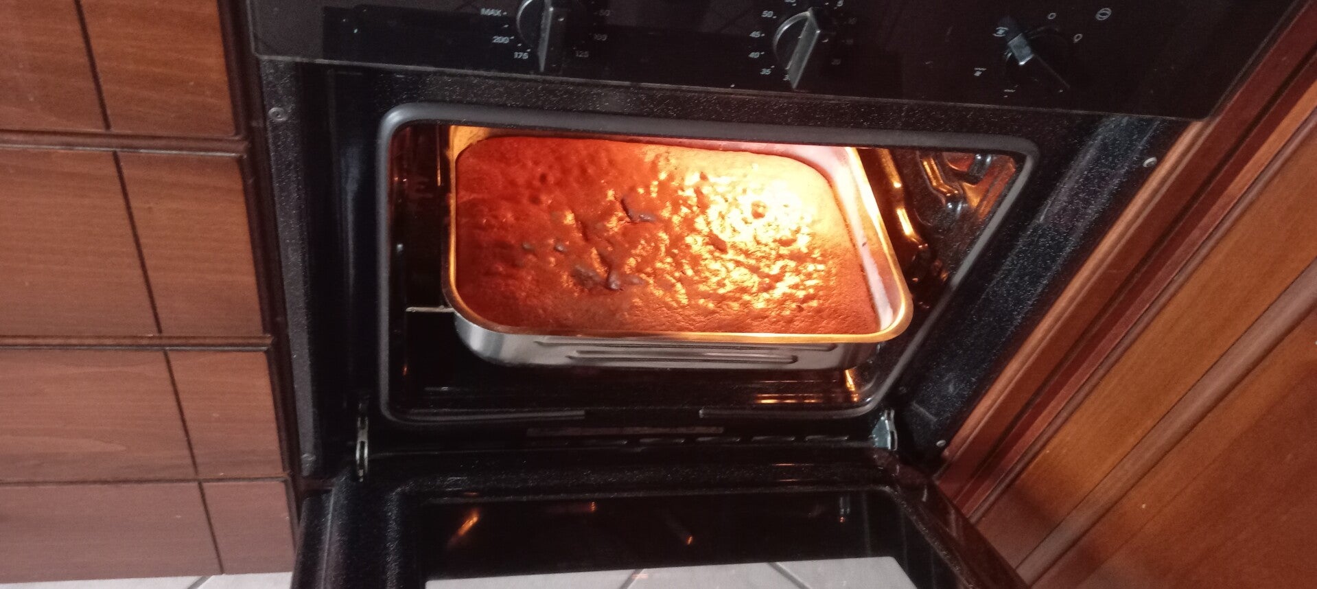 Cuocere in forno ventilato a 170 °C per 25 minuti, oppure in forno statico a 180 °C per lo stesso intervallo di tempo.