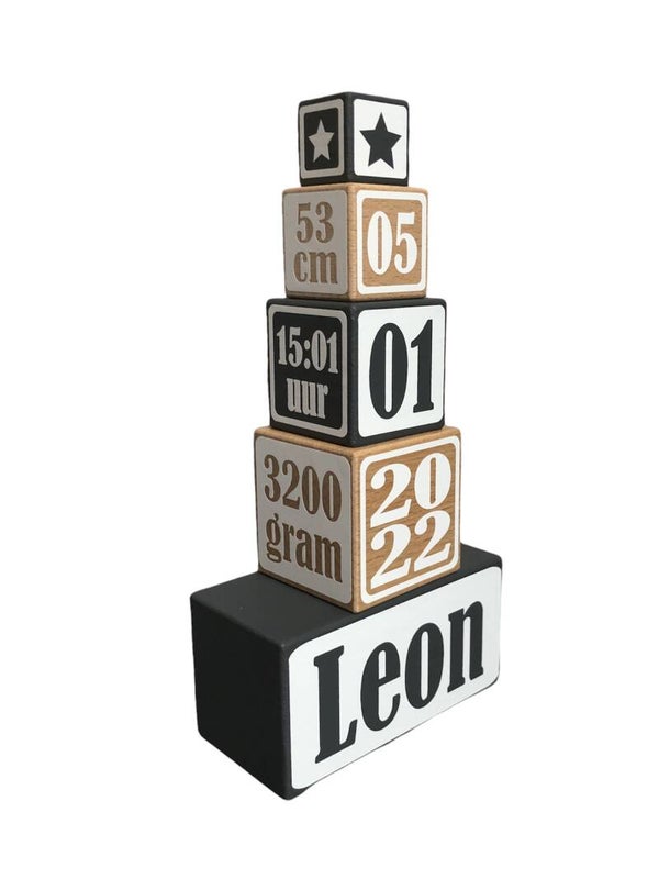 Houten geboortetoren Leon grijs