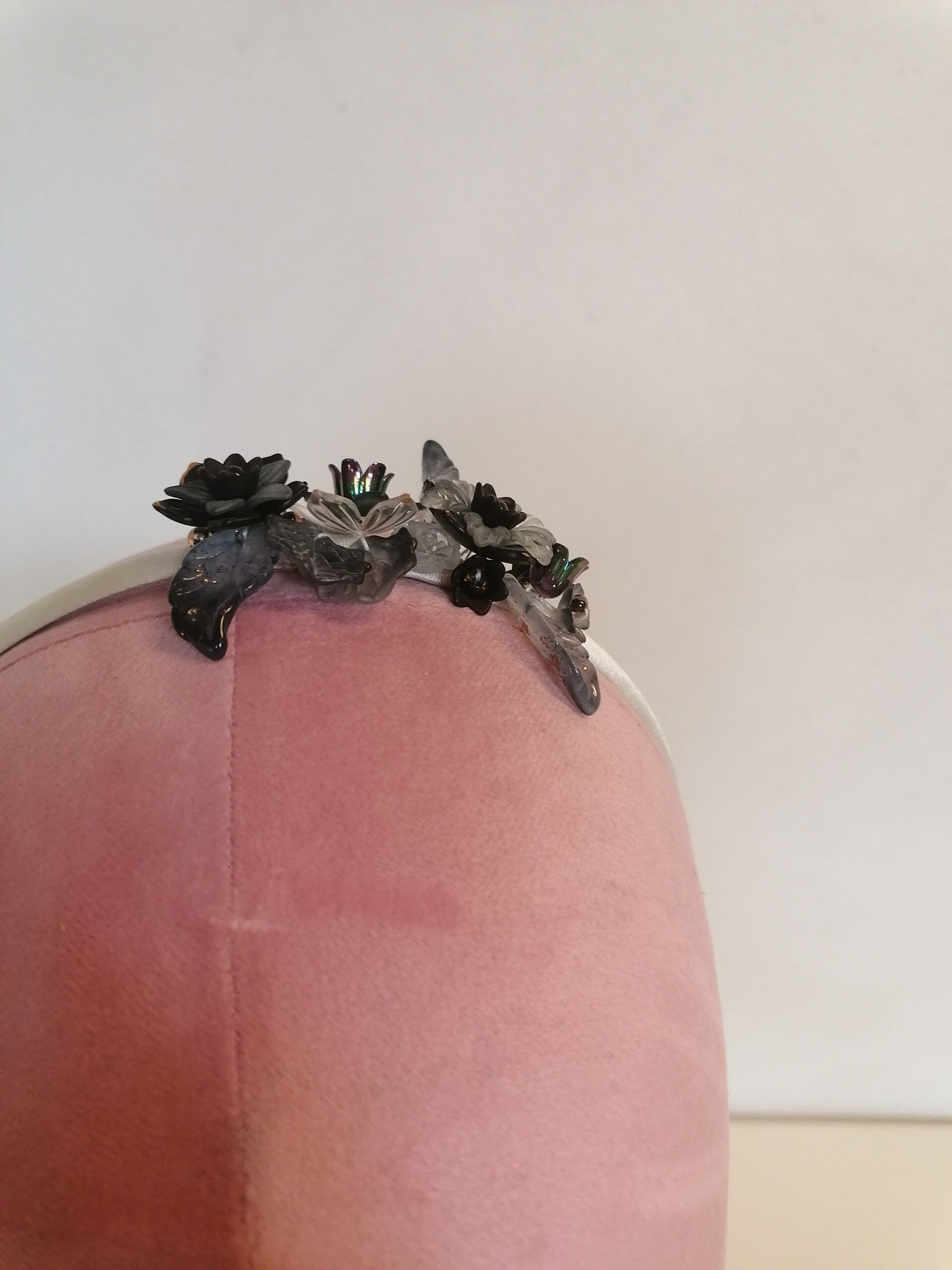 Lille Hårbøjle (Sort/Hvid)