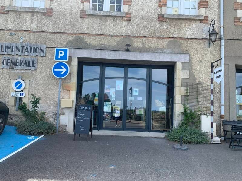 general food shop at Sancerre