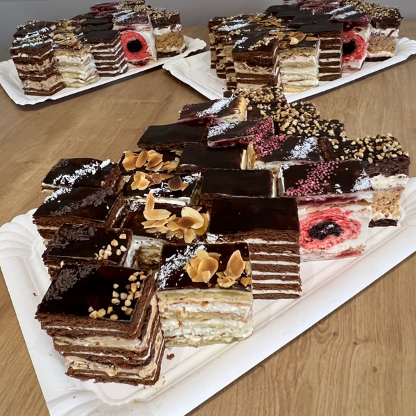 Zestaw degustacyjny BOX „Asortyment” (20 kawałków, do 5 smaków do wyboru)