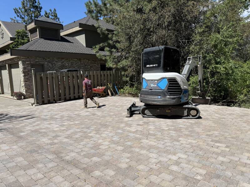 Interlocking-paver driveway