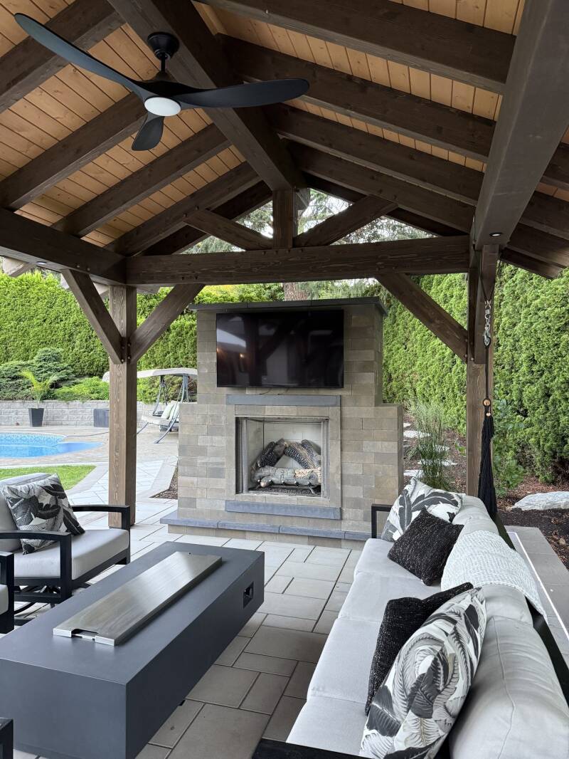 Covered outdoor living area