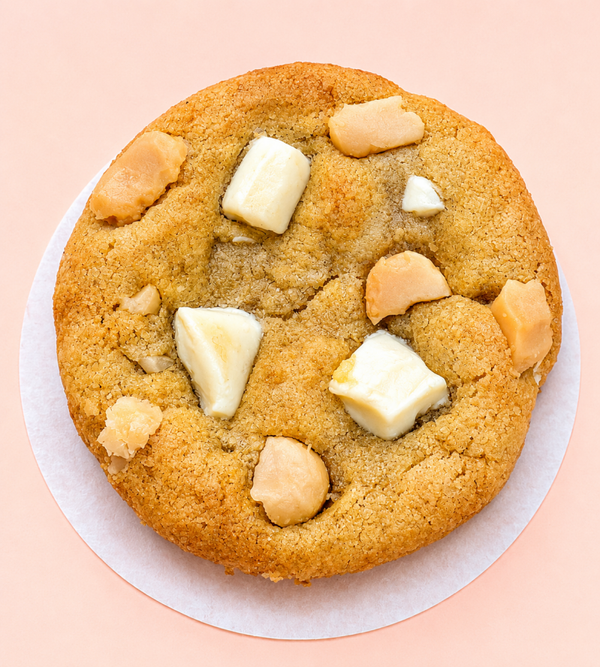 🤍 White Macadamia Cookie