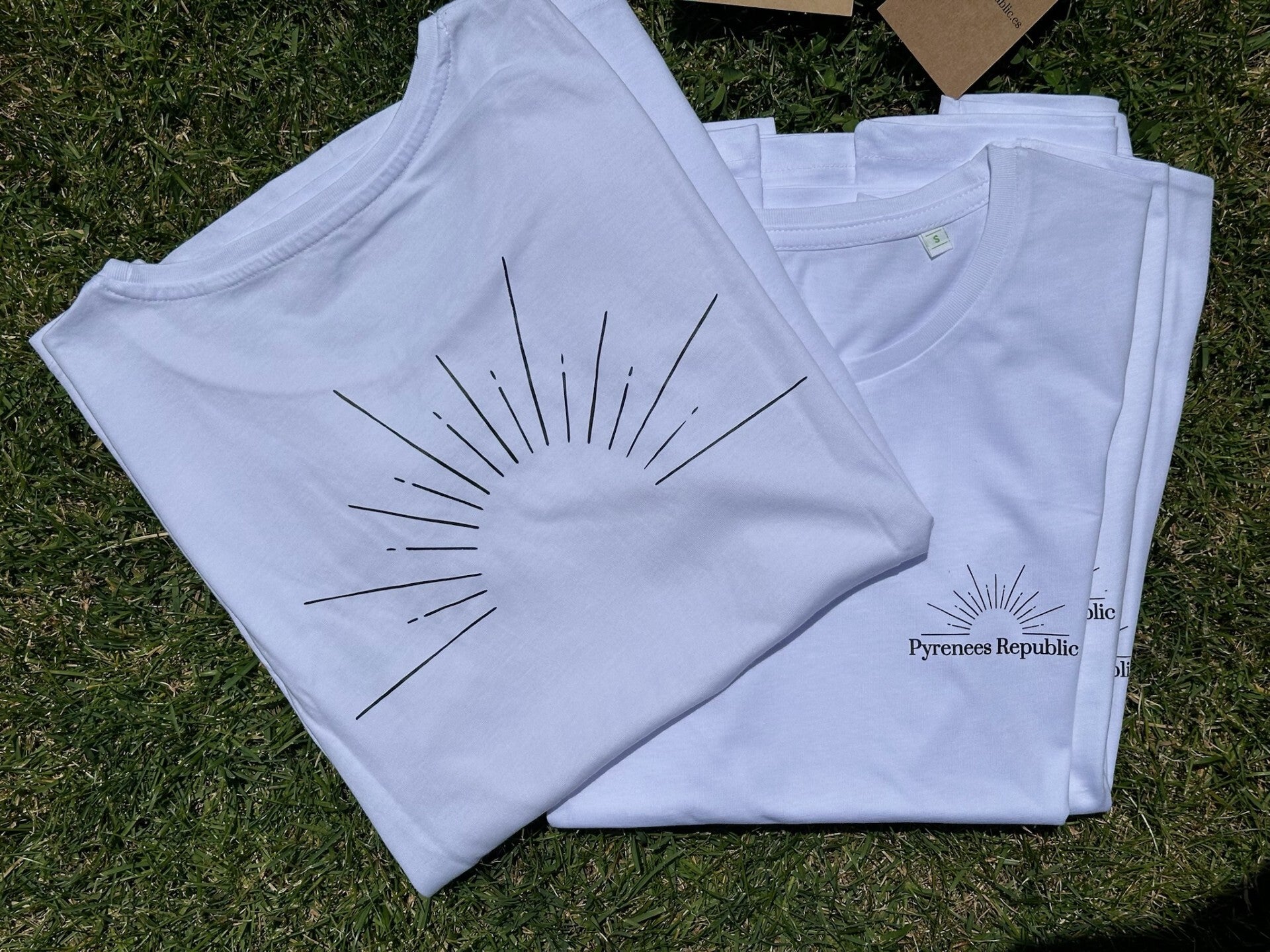 Camiseta Original Mujer - Pyrenees Republic