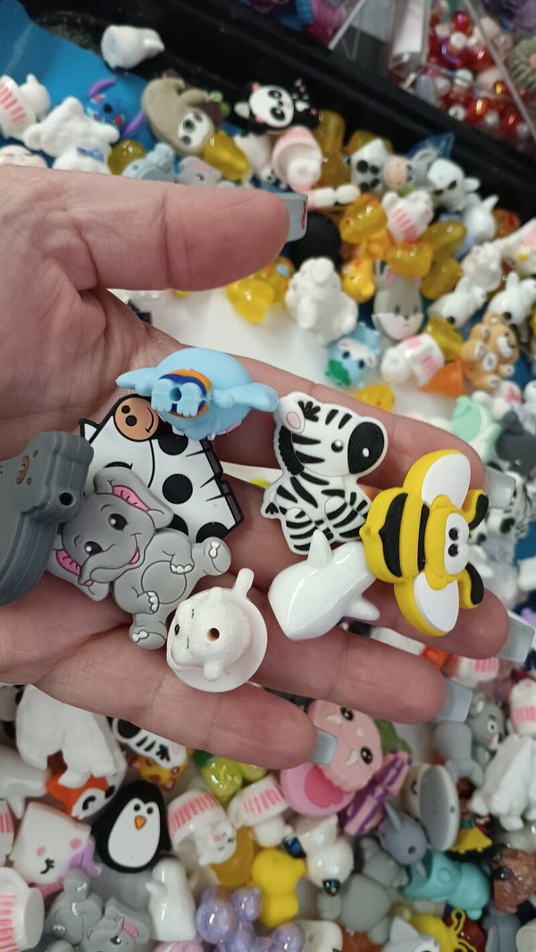 random animal focal beads