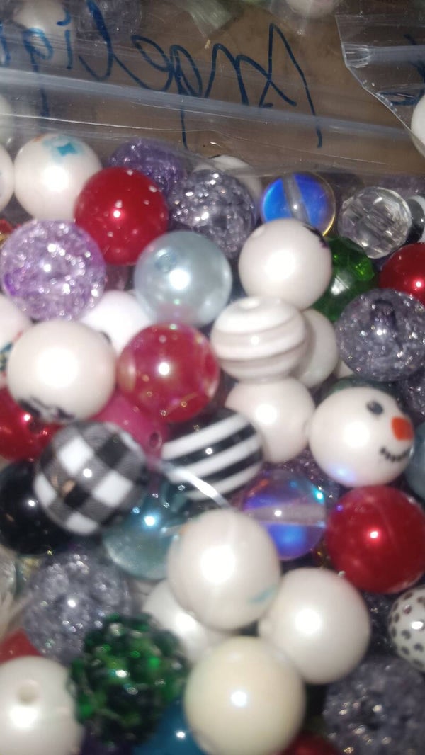 bag of random 20 mm beads