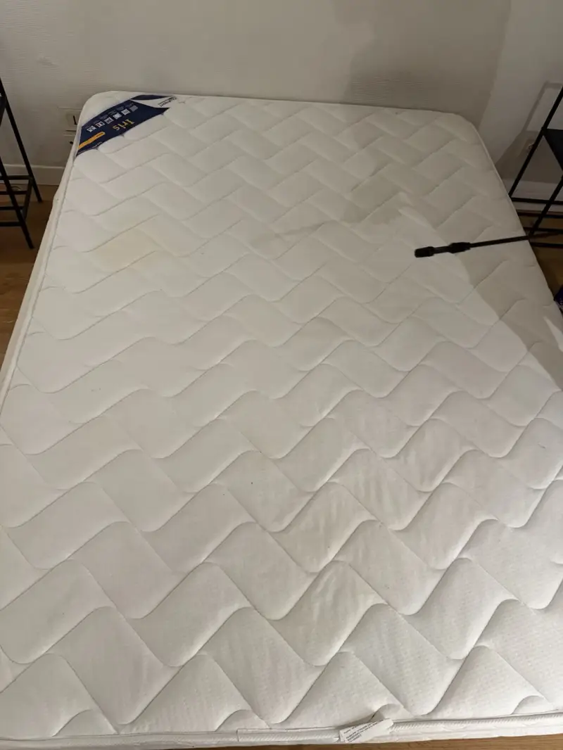 Vue rapprochée du matelas pendant une intervention NEA