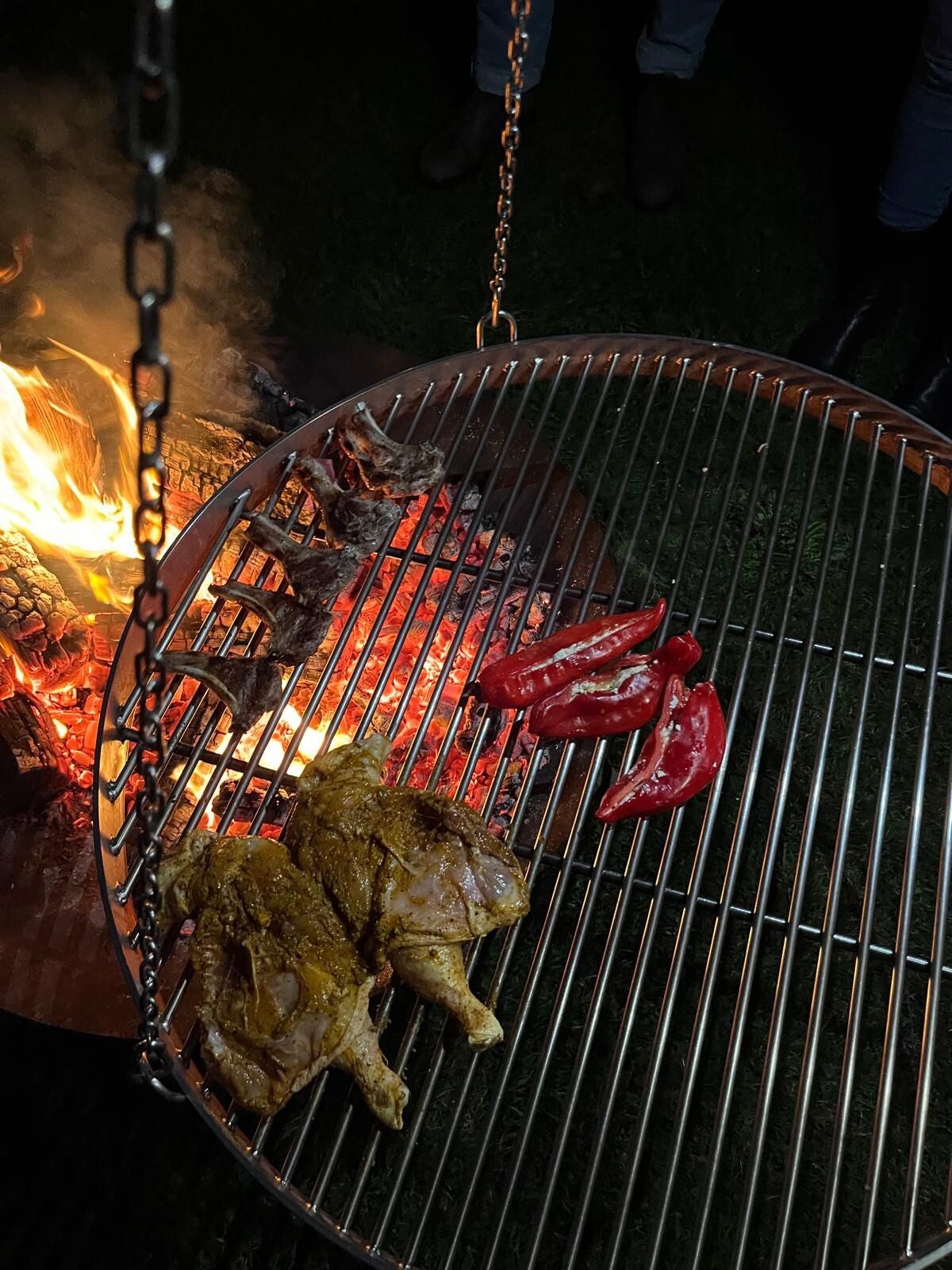 camperplaats brakkenhof meet bbq voor de gasten 