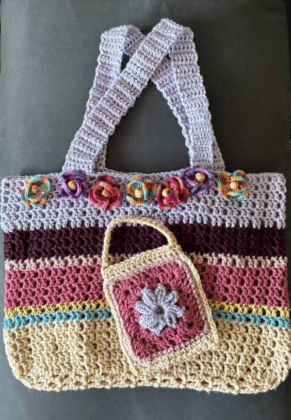 Everyday No. 09 – Handmade Crochet Tote Bag with Detachable Pouch