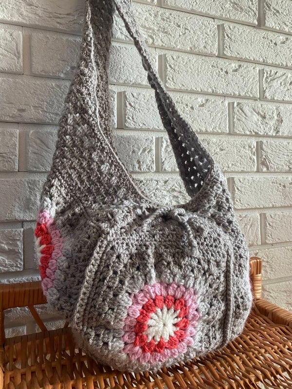 Patchwork No. 44 – Grey Drawstring Shoulder Bag